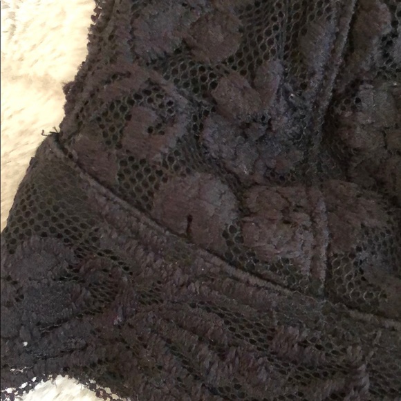 Urban Outfitters - add to bundle & get FREE - Picture 2 of 4